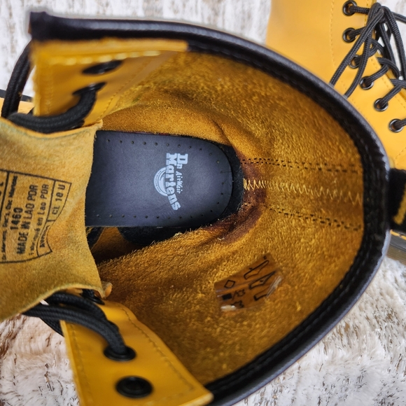 Doctor Martens "1460 Smooth Leather Lace Up Boots" Yellow | Women's Size 6 - Picture 10 of 14